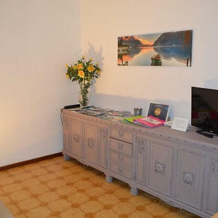 דירות מנדלו דל לאריו Betty'S House מראה חיצוני תמונה